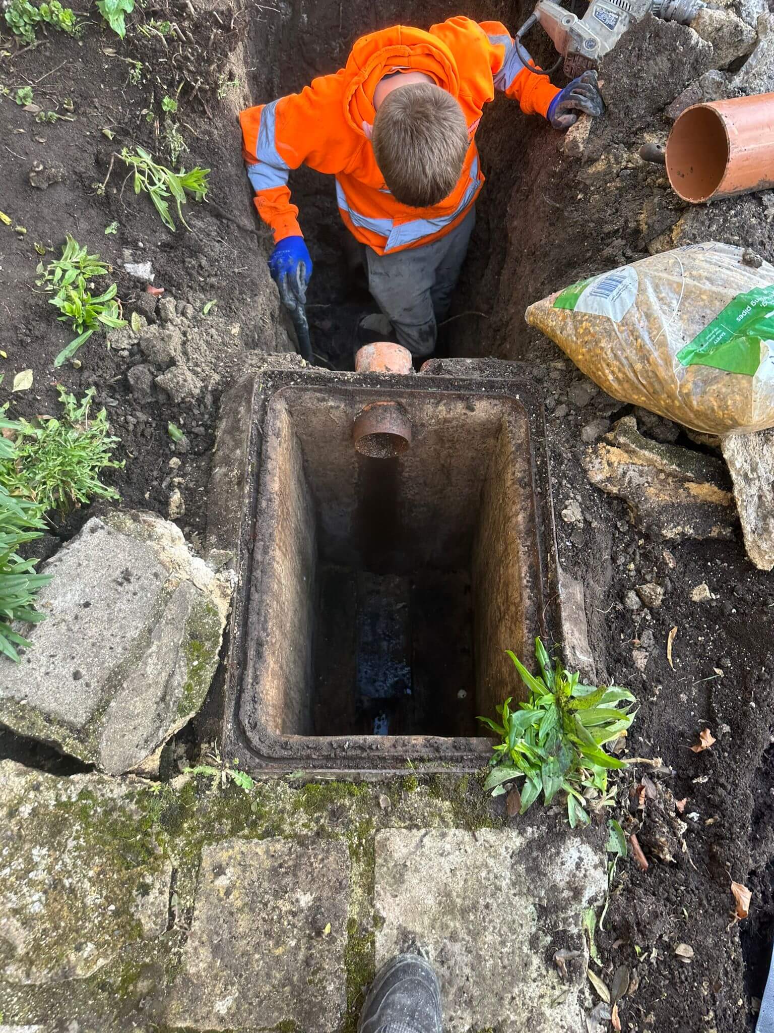 main sewage unblocking